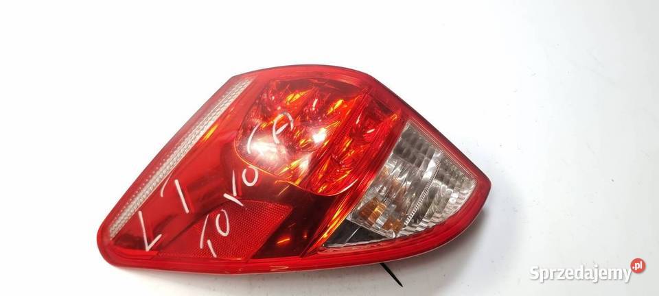 LAMPA LEWA TYŁ TOYOTA RAV4 III osobowe Motoryzacja
