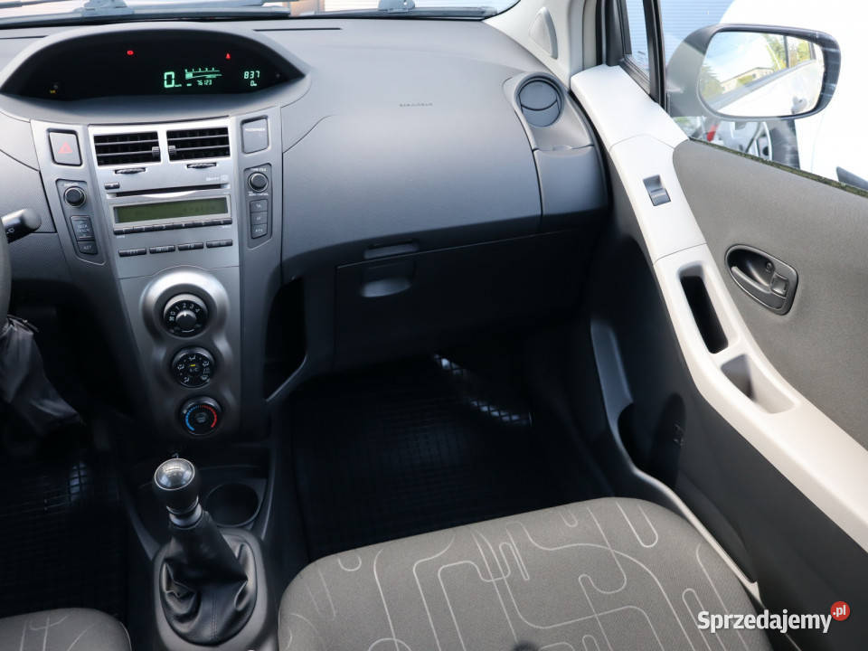 Toyota Yaris 133 Dual VVTi Katowice