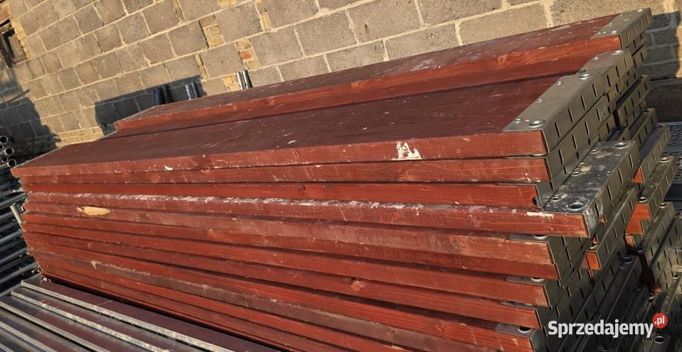 Rusztowanie używane elewacyjne prawie nowe