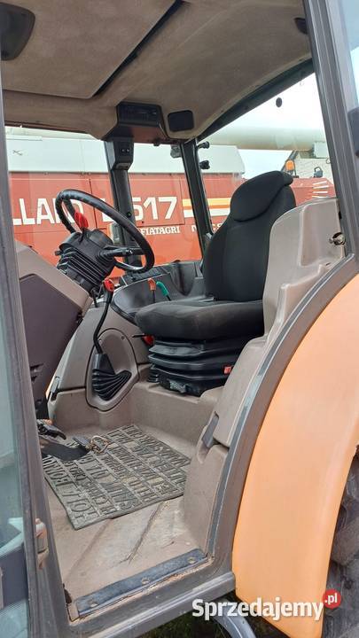 Renault Celtis 426RC z ładowaczem czołowym Siedlce