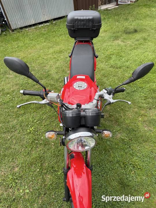 Motor Benzer 125 przebieg 2600 Bliżyn
