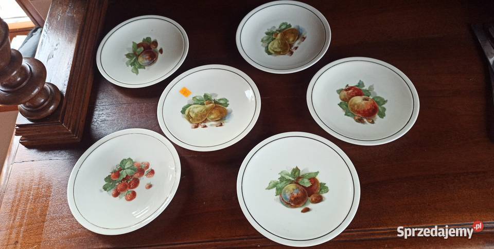 Talerzyki deserowe z owocami