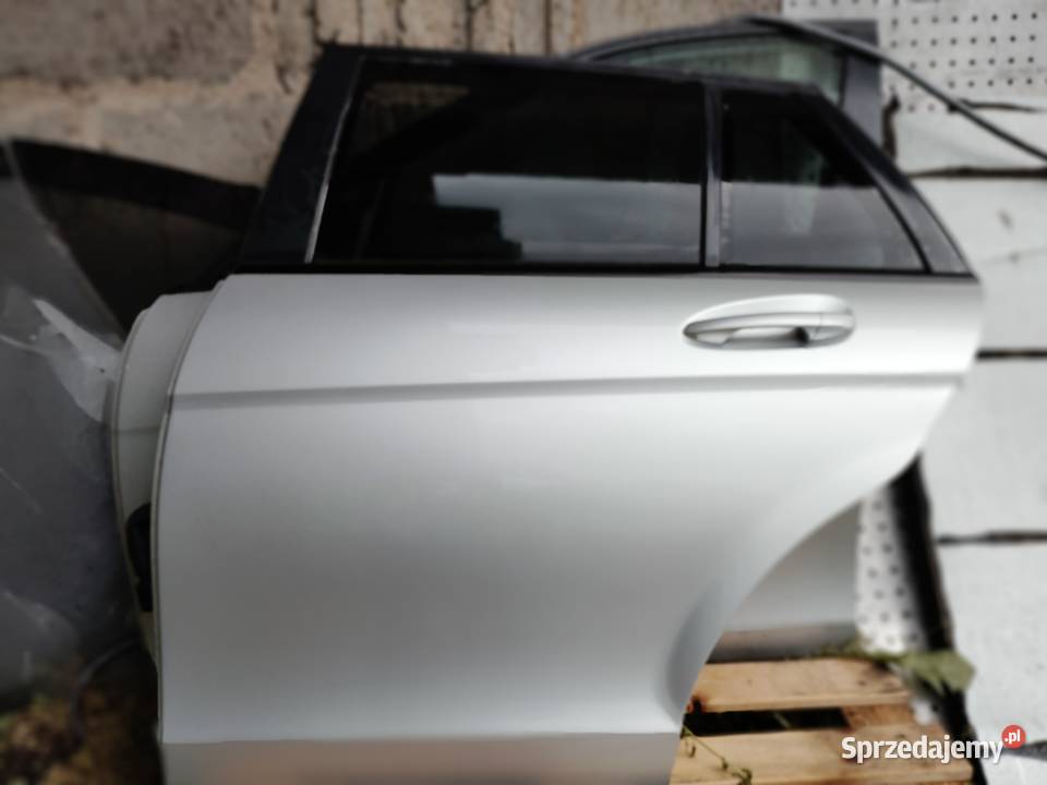 DRZWI LEWY TYŁ MERCEDES W204 KOMBI LAKIER 775 osobowe Drzwi Międzychód