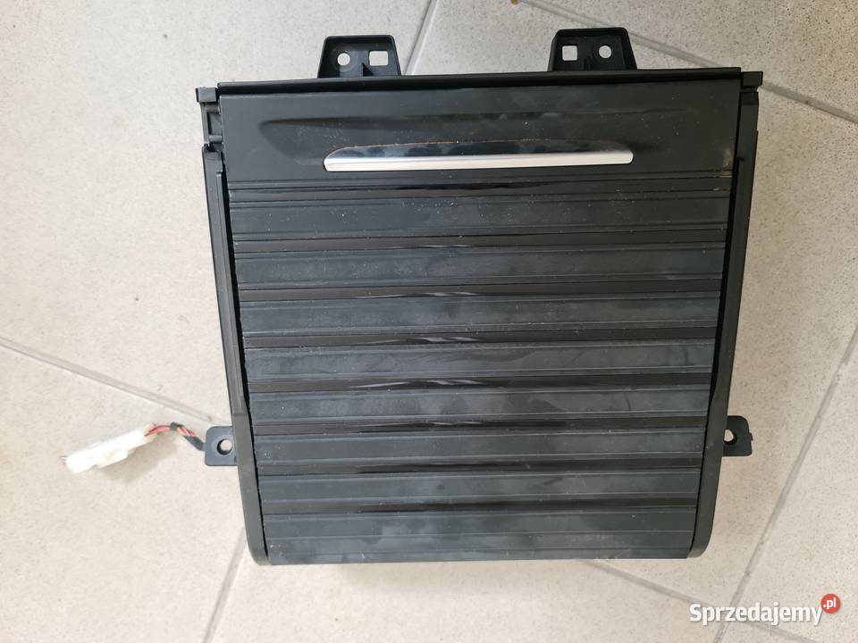 BMW F15 X5 F16 X6 CUPHOLDER POPIELNICZKA MIEJSCE osobowe Uchwyty fabryczne Puszczykowo sprzedam