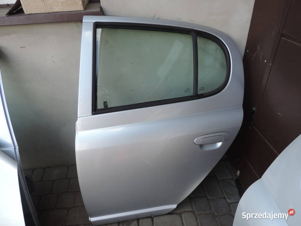 DRZWI TYLNE LEWE TOYOTA YARIS I HB FL 1E7 Nowy Sącz
