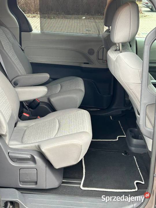 Toyota Sienna LE 25 Hybryda Gwarancjaa 1 Warszawa