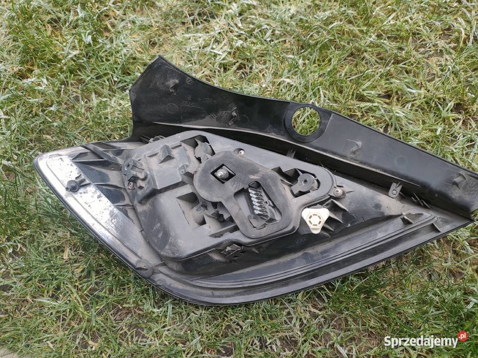 Opel Astra H lampa tył Swarzędz