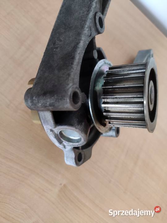 Pompa wody Jeep Liberty Cherokee KJ 25 28 CRD Tuchola