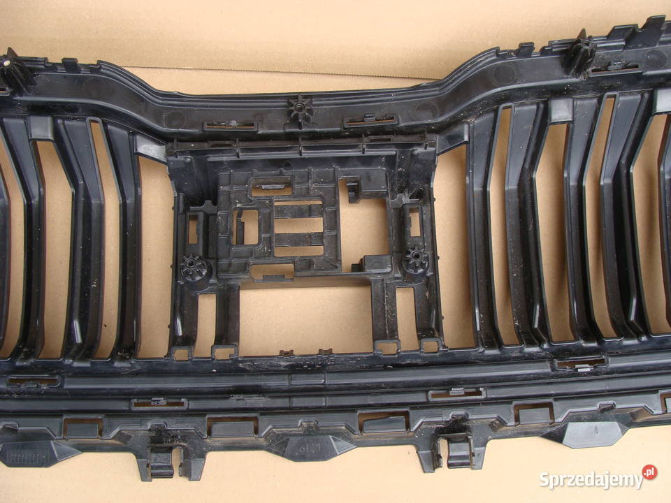 GRILL ATRAPA SKODA KODIAQ 565853653G osobowe Goleniów