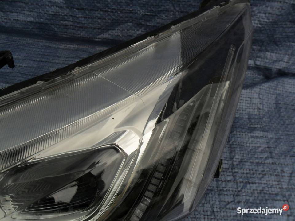 Mitsubishi Eclipse Cross reflektor prawy przedni sprzedam