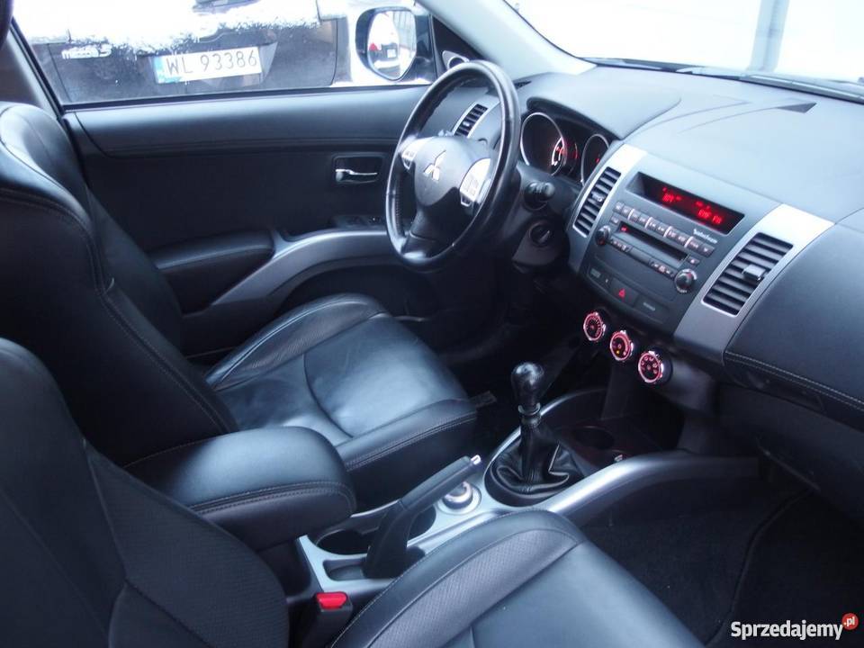 Na sprzedaż Mitsubishi Outlander 2010 szyberdach