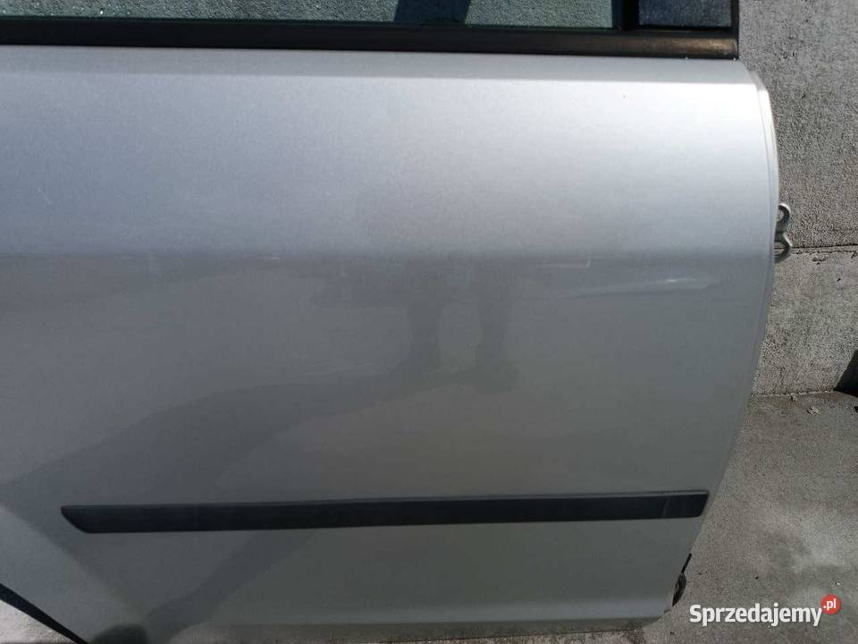 DRZWI PRAWY TYŁ O3 FORD FOCUS MK2 KOMBI osobowe