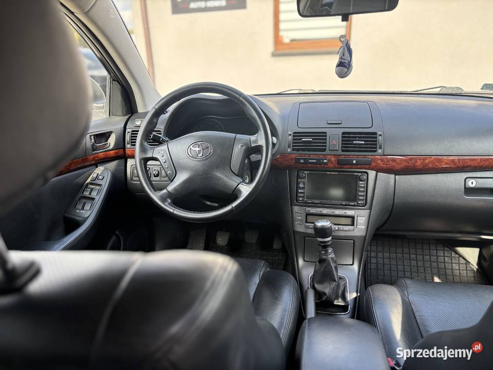 Toyota Avensis 2006r GWARANCJA Paniówki sprzedam