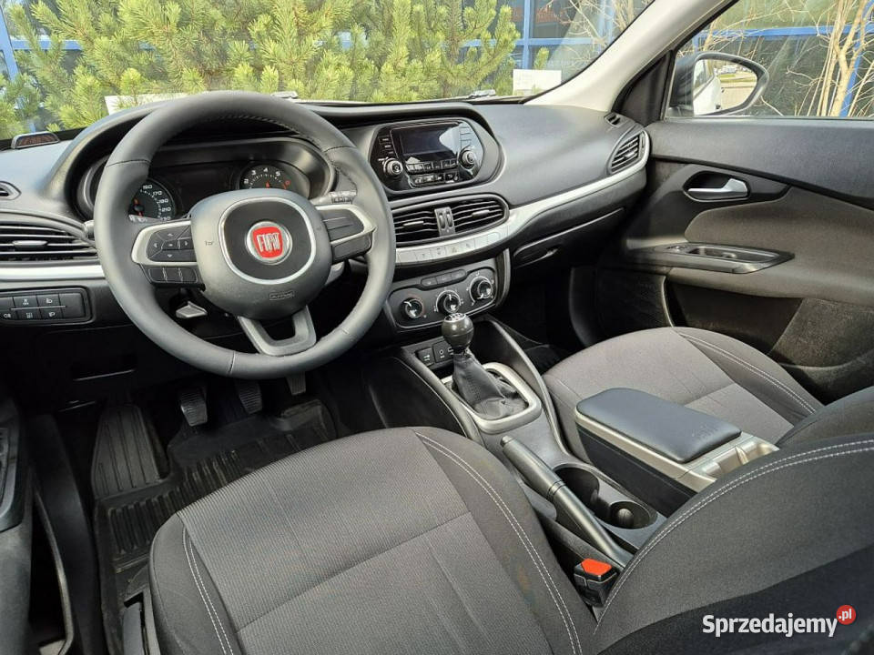 Fiat Tipo LPG GWARANCJA polski salon zadbany nieuszkodzony Tipo Warszawa