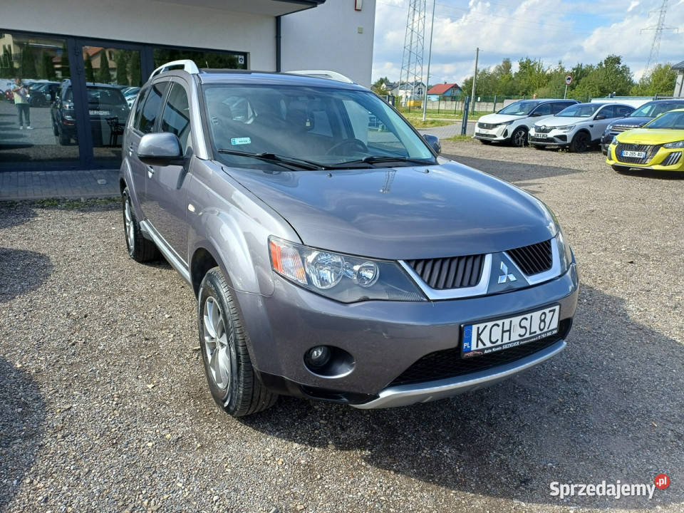Mitsubishi Outlander 7 osóbBezwypadkowy