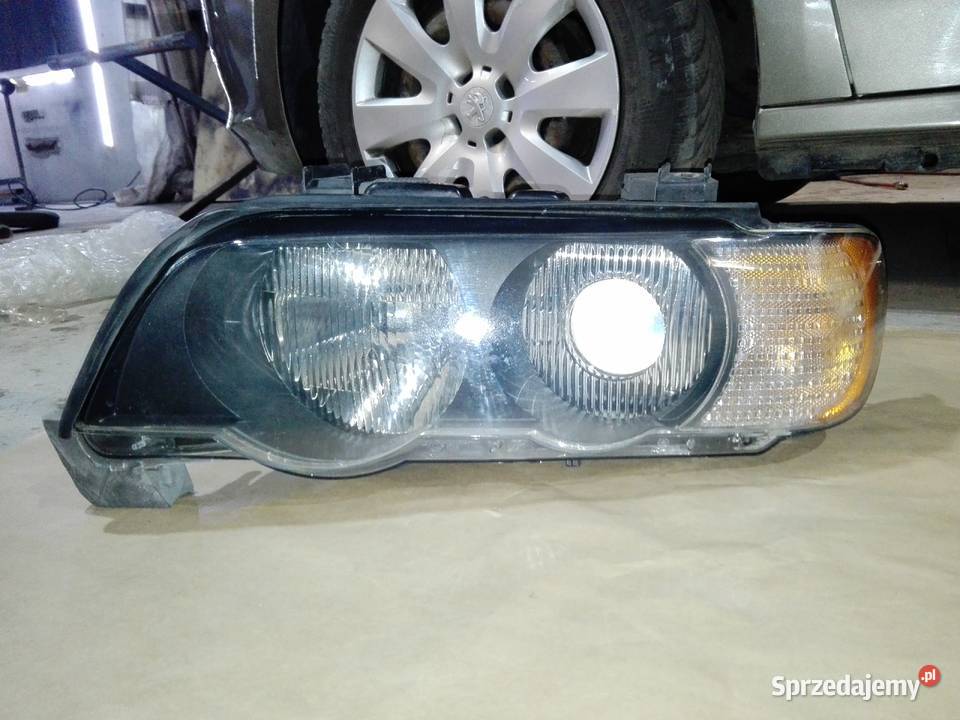 REFLEKTOR KSENON ŻARÓWKA LEWY PRZÓD BMW E53 Oświetlenie Gdańsk sprzedam