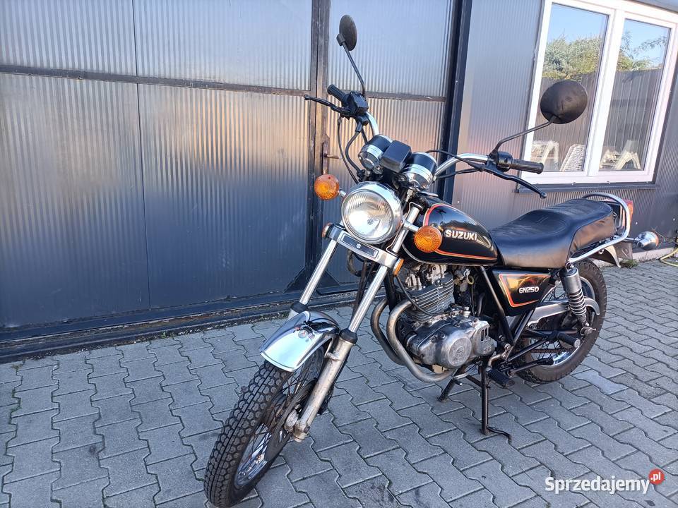 Suzuki GN 250 zarejestrowany motobazarprl Padniewko