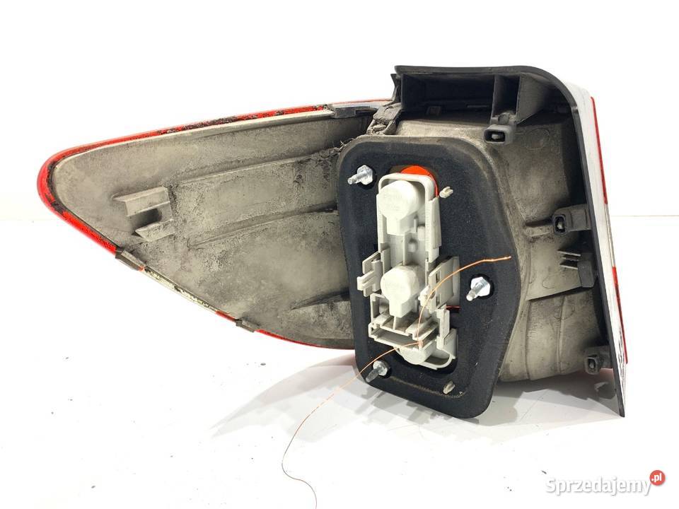 LAMPA PRAWY TYŁ MERCEDES W245 A1698202664