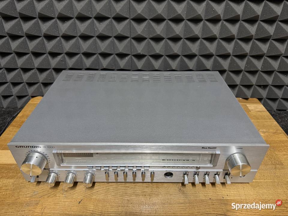 Amplituner GRUNDIG R1000