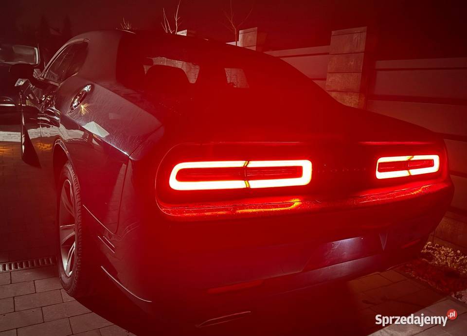 DODGE Challenger 36 V6 2017 USA 201 000 oryg małopolskie Kraków sprzedam