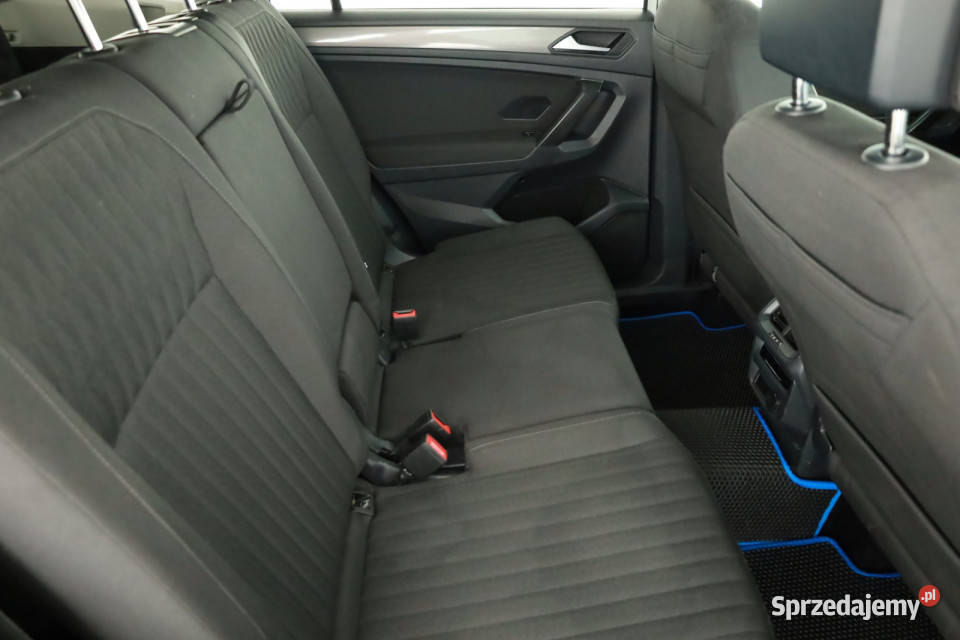 VW Tiguan Allspace 15 TSI relingi dachowe Piaseczno