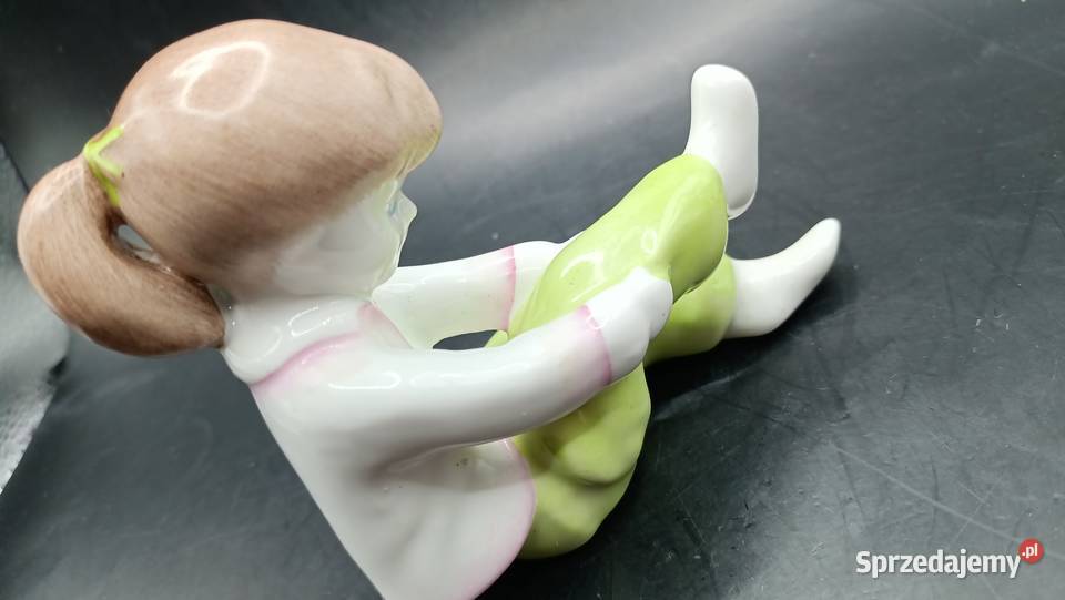 Figurka dziewczynka Budapeszt Zamość