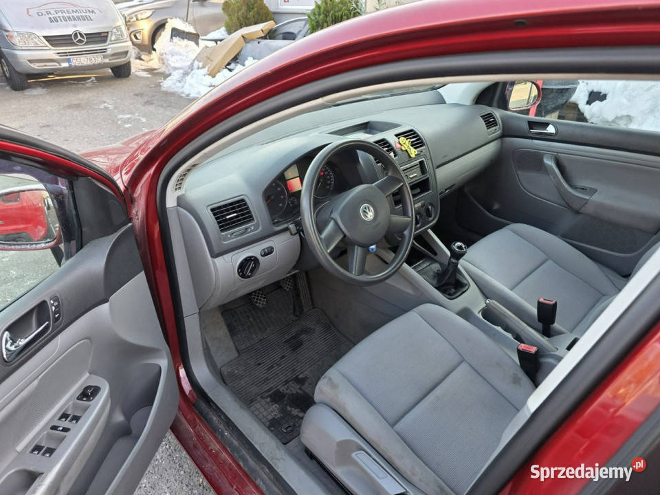 Volkswagen Golf 14 Benzyna 90 Dwa Klucze lakier metallic Słupsk sprzedam