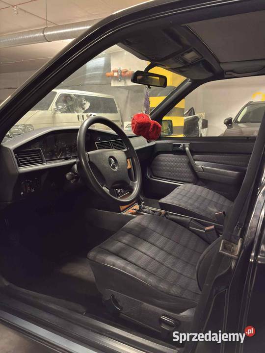Mercedes 190e w201 Podnieśno