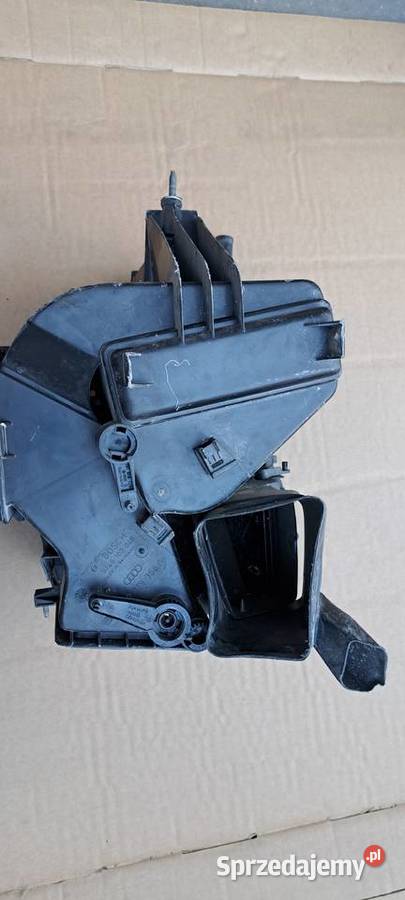 Obudowa nagrzewnicy 893819355A Audi 80 Luzino