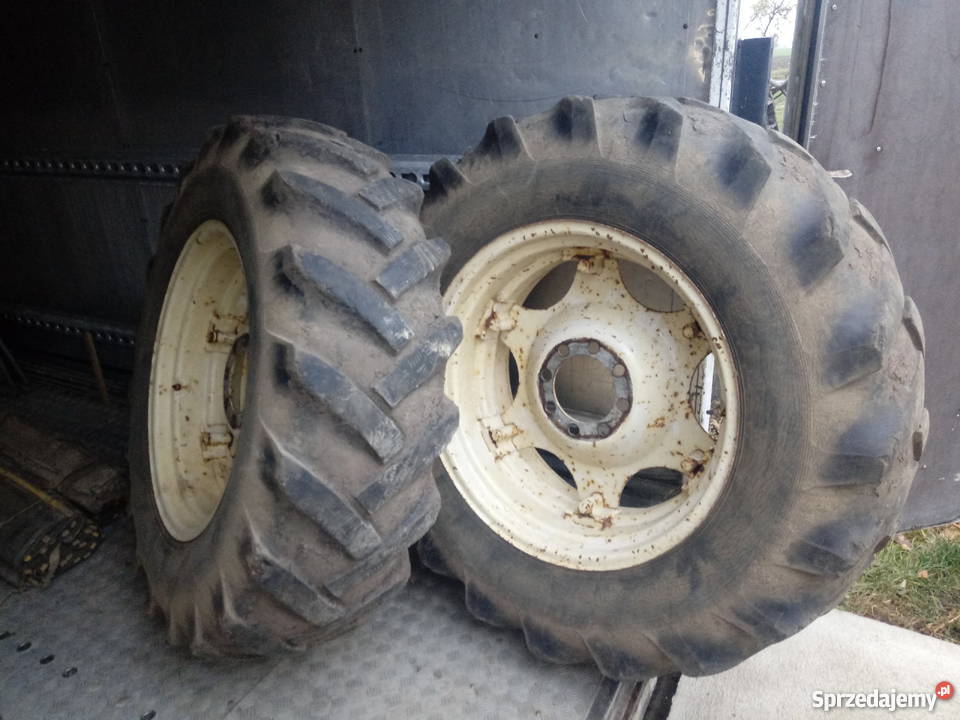 Felga tylna z oponą zetor ursus nieuszkodzony wielkopolskie