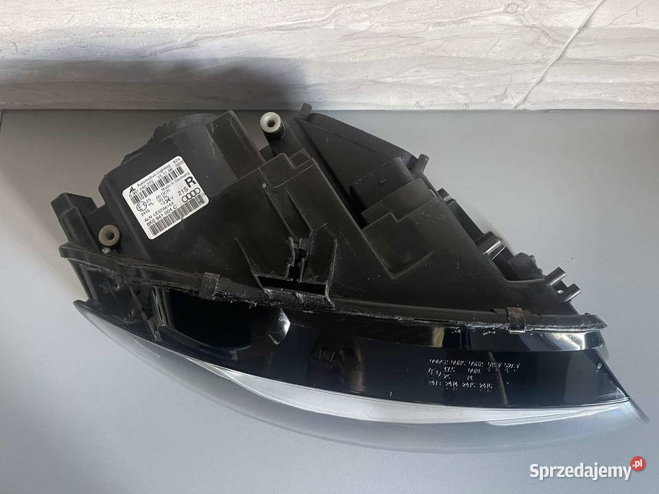 AUDI A4 BIXENON PRAWA LAMAP PRZÓD 8K0941004C osobowe Ostroróg