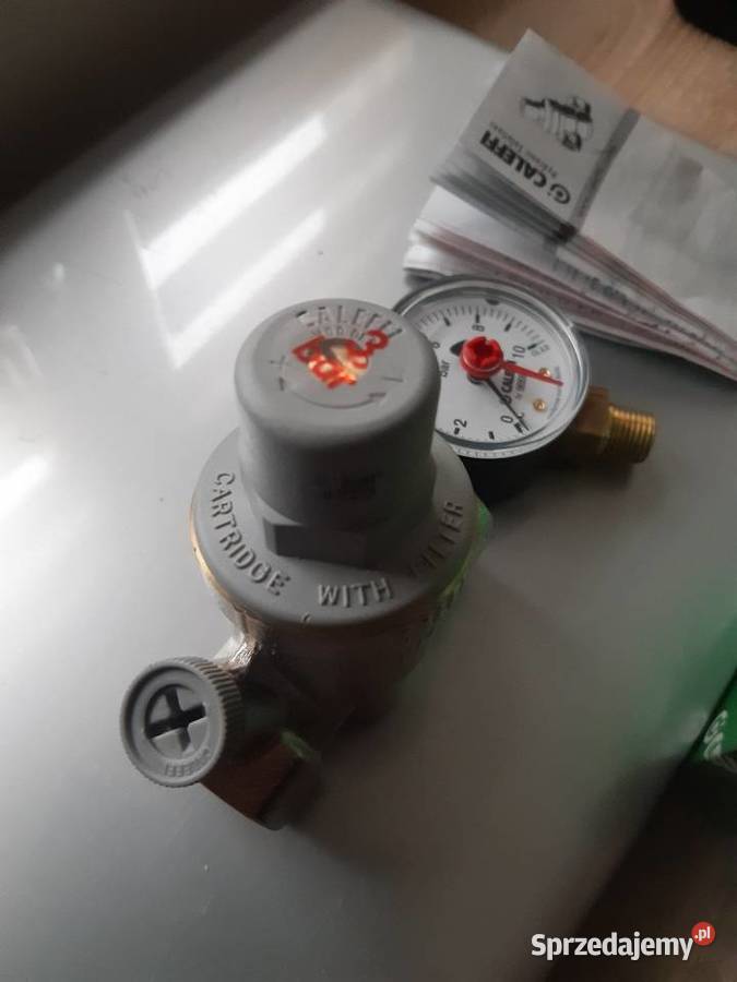 CALEFFI regulator ciśnienia wersja SKOŚNA z