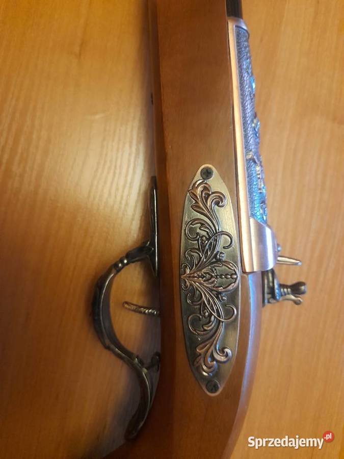 Figurka Pistolet dekoracja atrapa