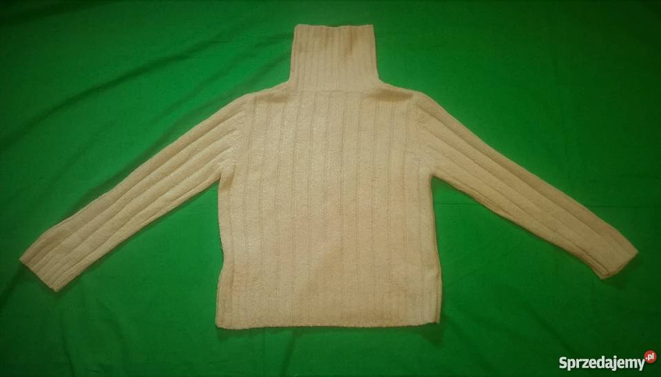 Kremowy sweter Opinion By Spengler z golfem Warszawa