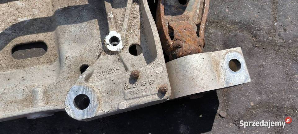 SANKI PRZEDNIE VOLKSWAGEN GOLF V Lipno