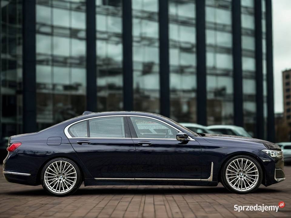 BMW 750i xDrive Auto do Ślubu Transfery VIP Olsztyn