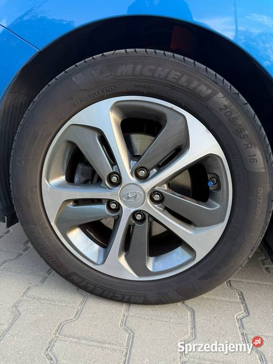Hyundai i30 16 GDI 2016 Motoryzacja