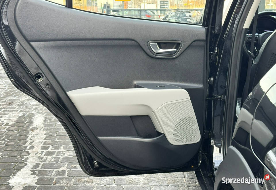 Kia Stonic Wersja L FV23 demo dealeraserwisowany kujawsko-pomorskie Toruń