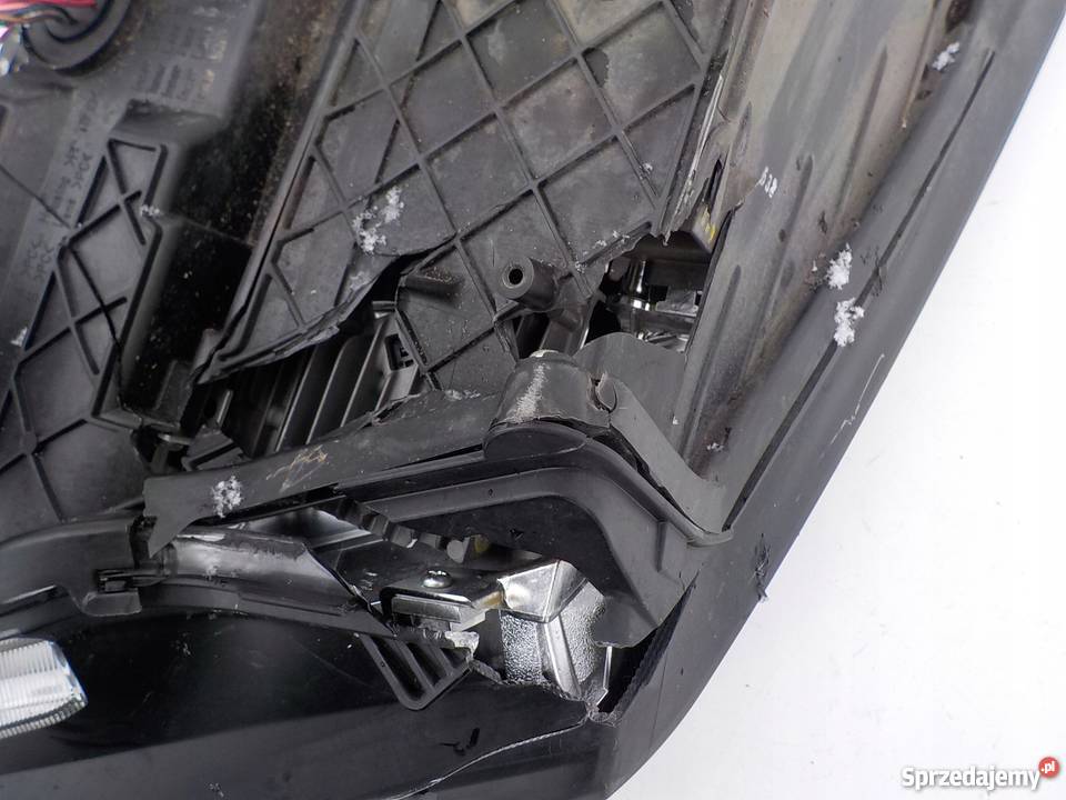 LAMPA PRAWY PRZÓD USZKODZONA NISSAN GTR GTR LIFT Oświetlenie Nowy Tomyśl sprzedam