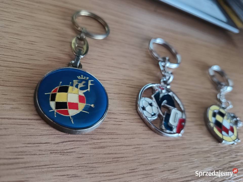 Breloki federacji piłkarskich Hiszpanii i wielkopolskie Wronki