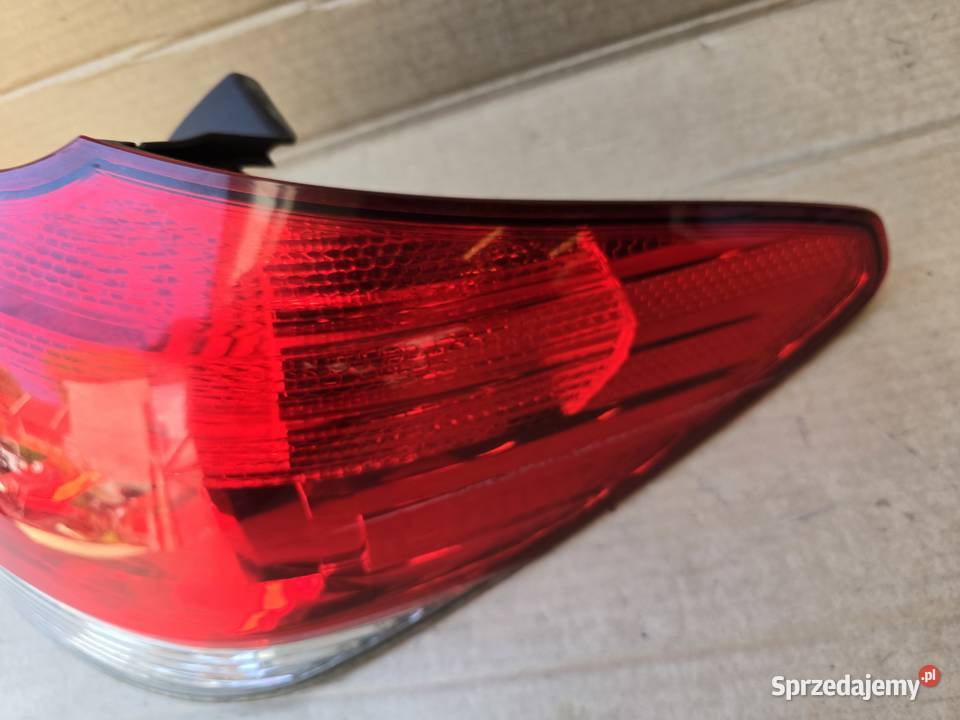 Subaru Outback IV BR lampa lampy tył tylne kombi Legnica sprzedam