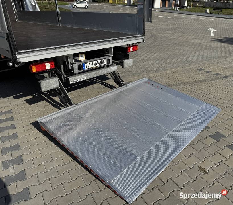 Iveco Daily 2023r HiMatic70C18H Winda Dhollandia nawigacja GPS Plandeki Daleszyce