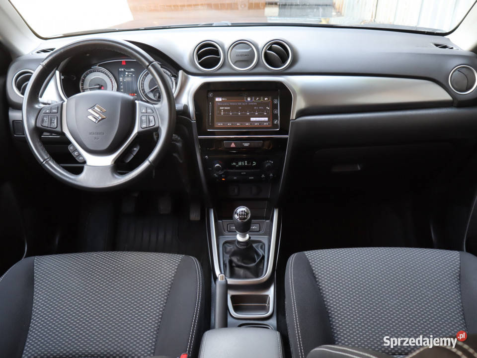 Suzuki Vitara 14 BoosterJet czarny