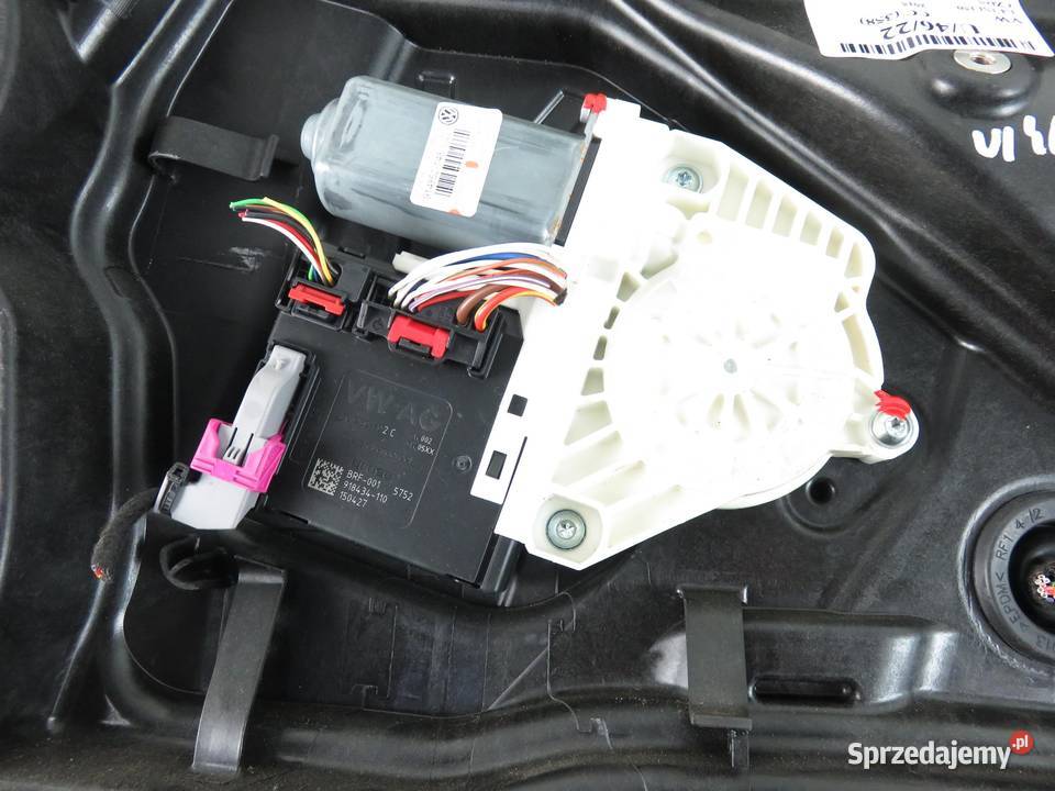 PODNOŚNIK SZYBY PRAWY PRZEDNI VW CC 3C0959792C