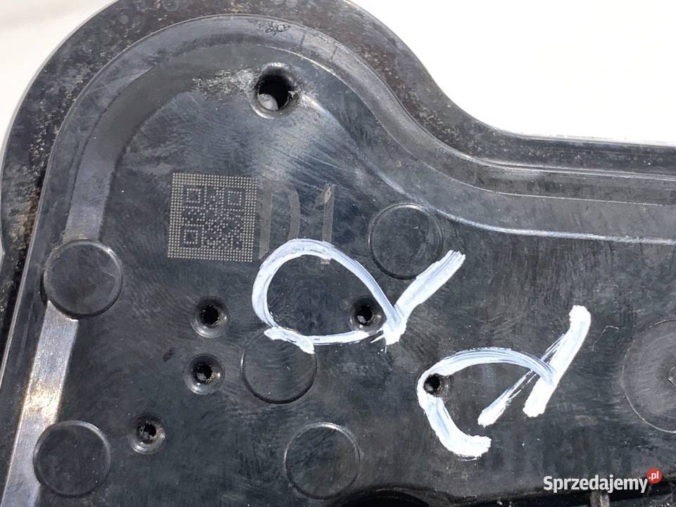 ZAMEK DRZWI PRAWY PRZÓD TOYOTA CHR Crossover osobowe sprzedam