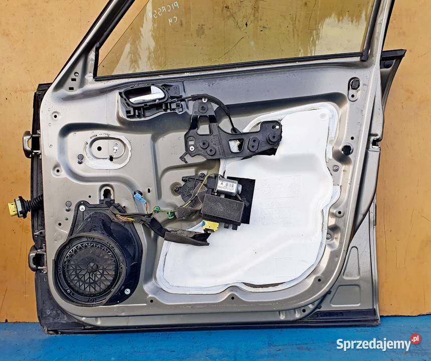 CITRIEN C4 PICASSO 09 DRZWI Prawa strona przód sprzedam
