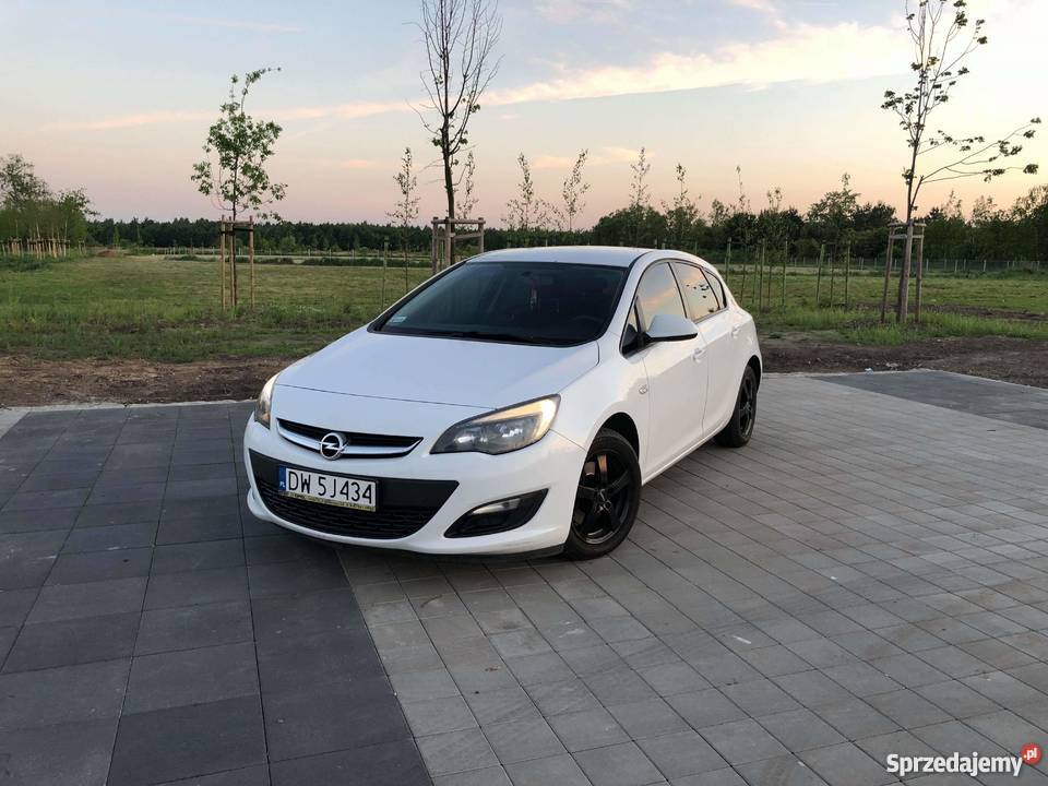 Opel astra j 2013