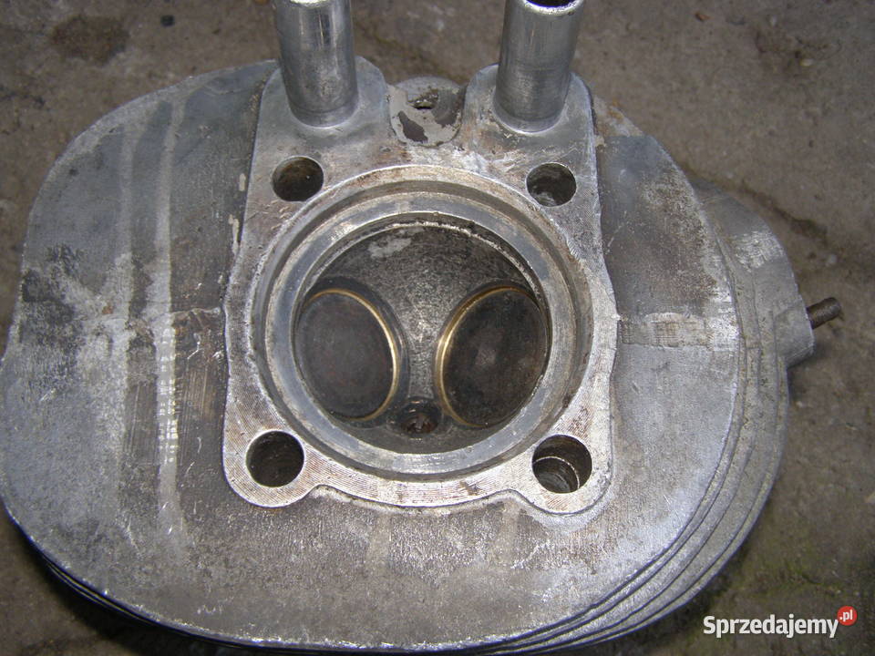 głowica junak m10 Cylindry, głowice, pierścienie Pilchowice