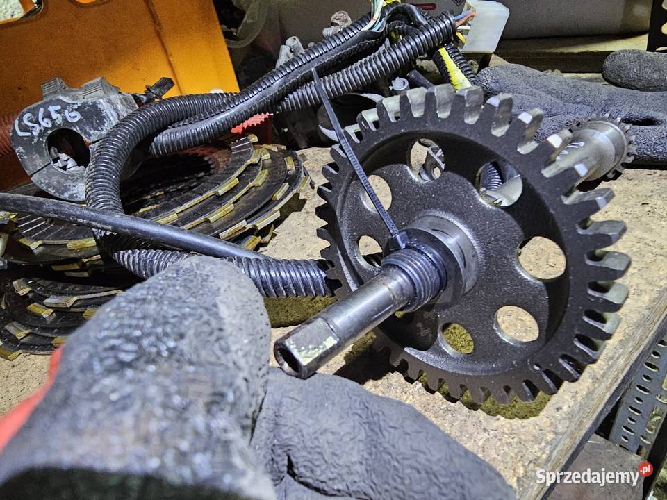 Suzuki TL 1000 wałek pompy wody balansu tl1000