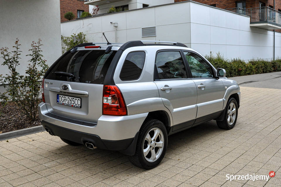 Kia Sportage 20CRDI 150 Salon Bezwypadkowy Lift Rok produkcji 2010 Wrocław sprzedam